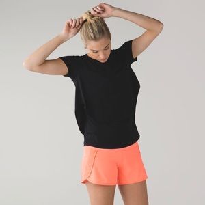 Lululemon run times short